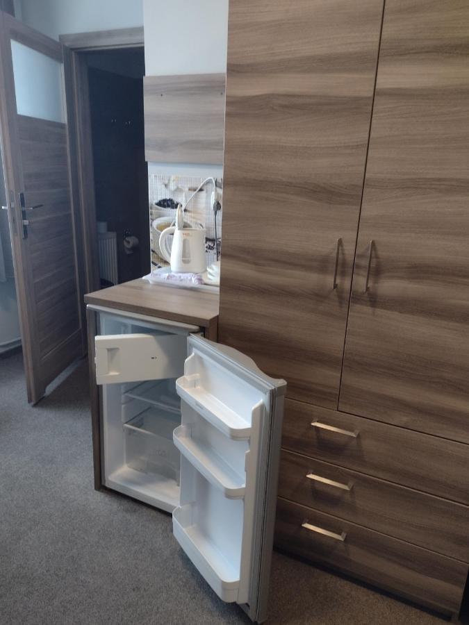 Hostel Helios เชสเนีย ภายนอก รูปภาพ