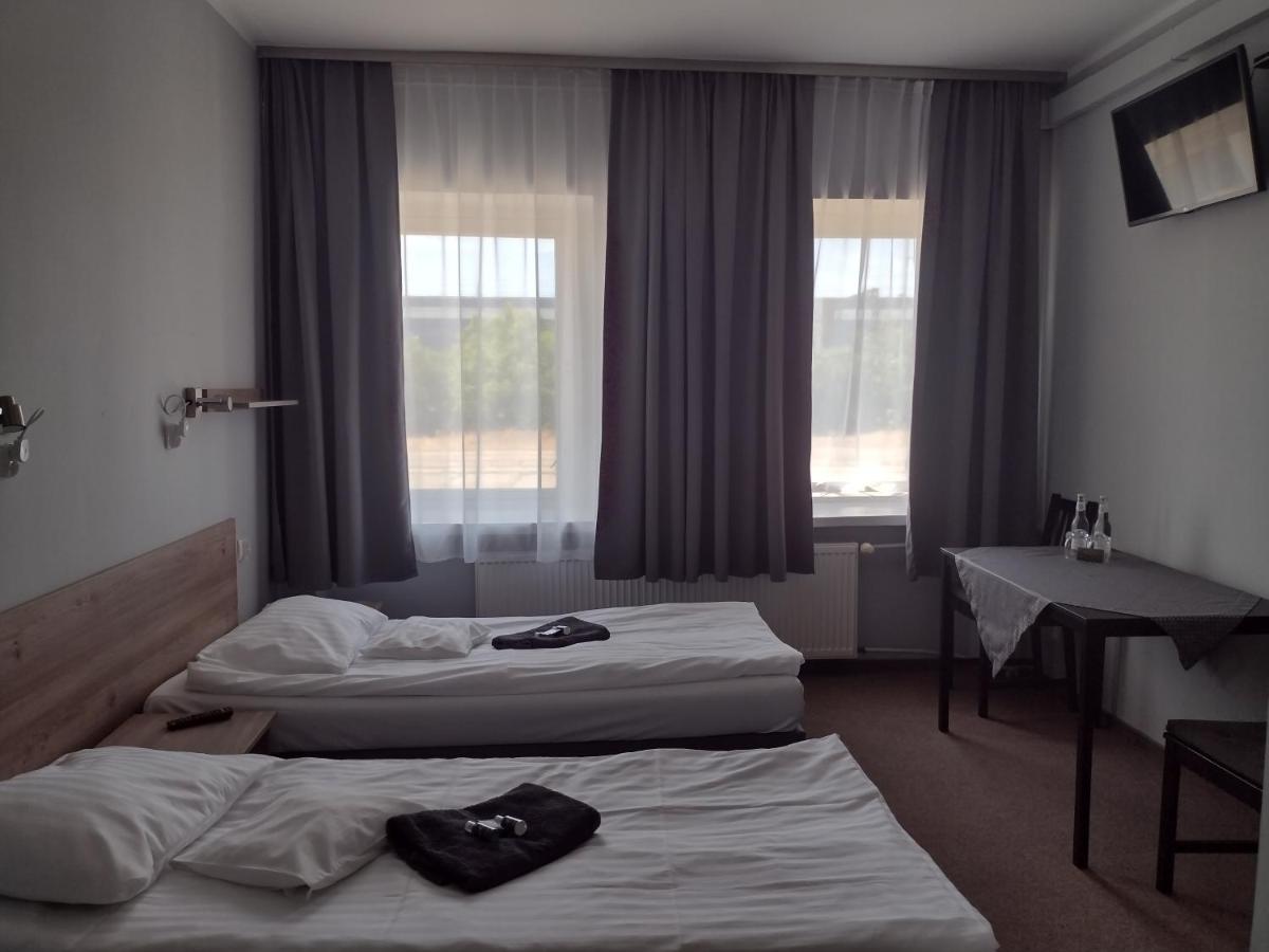 Hostel Helios เชสเนีย ภายนอก รูปภาพ